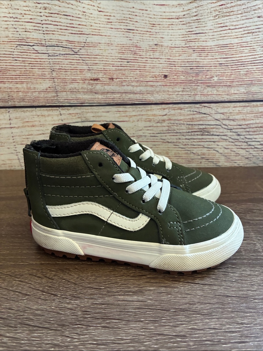 Vans Kids MTE Cold Weather Zip Back Shoes Boots Toddler Sz 8 Green Suede